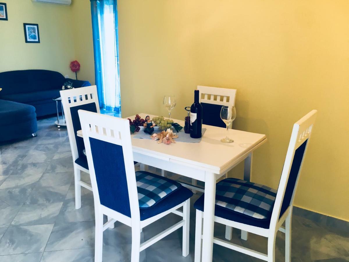 Apartamento Dama Obrovac Exterior foto